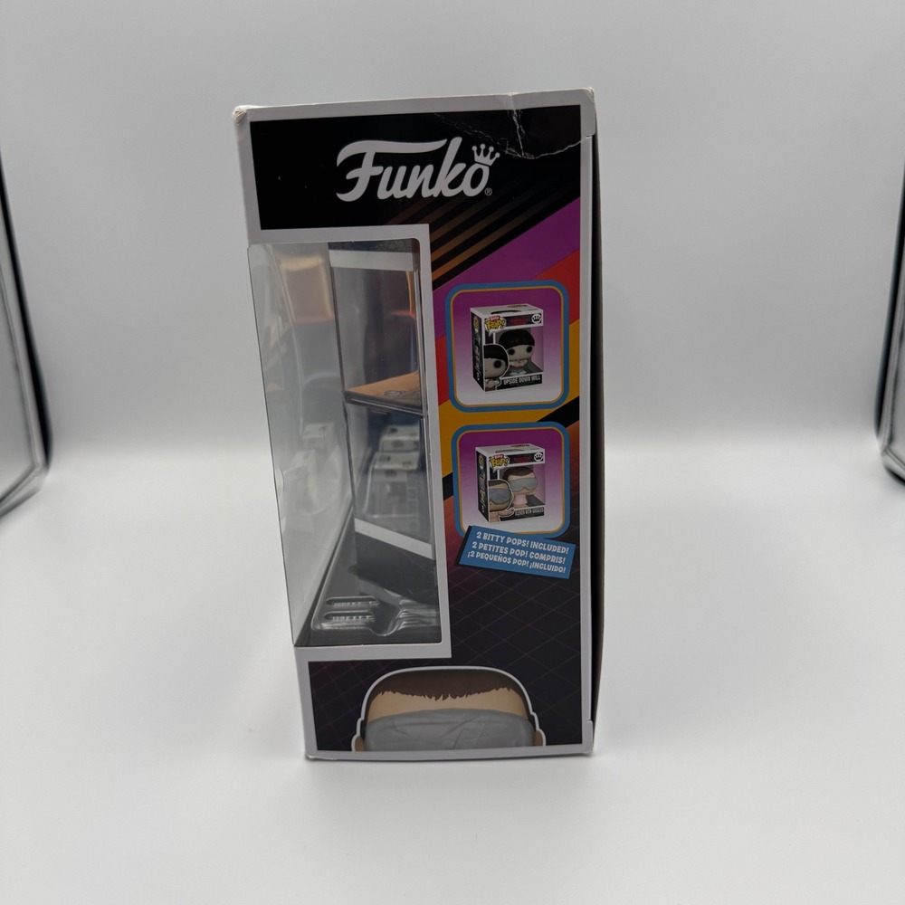 Funko Bitty Pop Stranger Things Byers House Display Case Set with 2 Figures - Picture 5 of 9